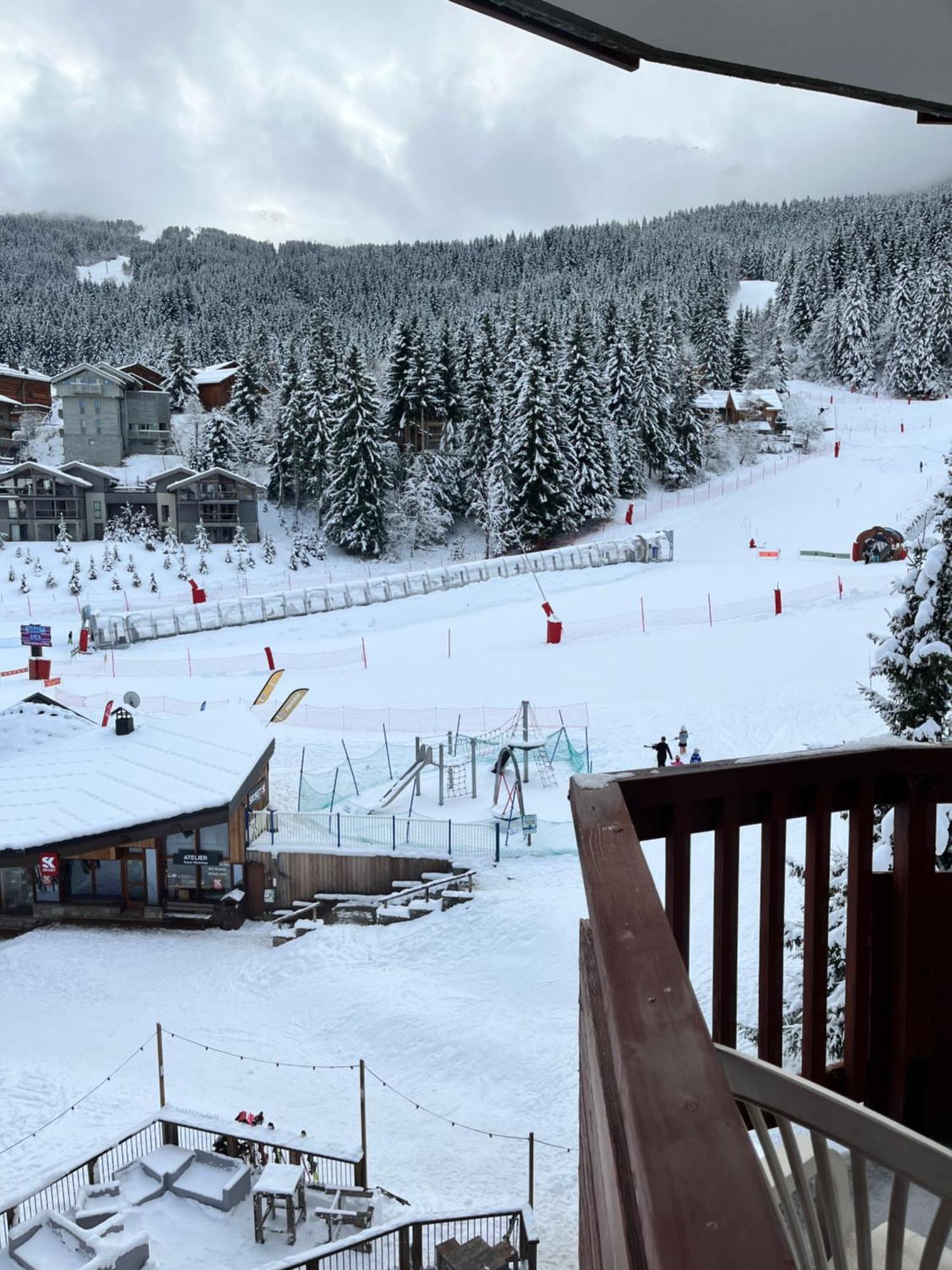 Appartamento Courchevel Au Pied Des Pistes, La Tania Esterno foto